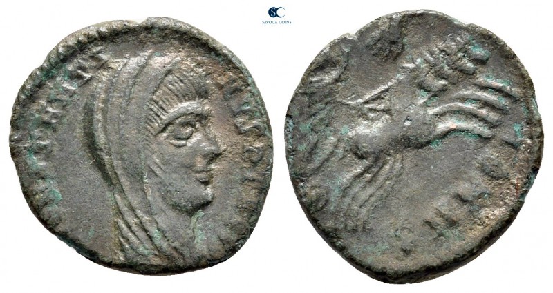 Divus Constantine I AD 337. Uncertain mint
Nummus Æ

16 mm, 1,45 g



nea...