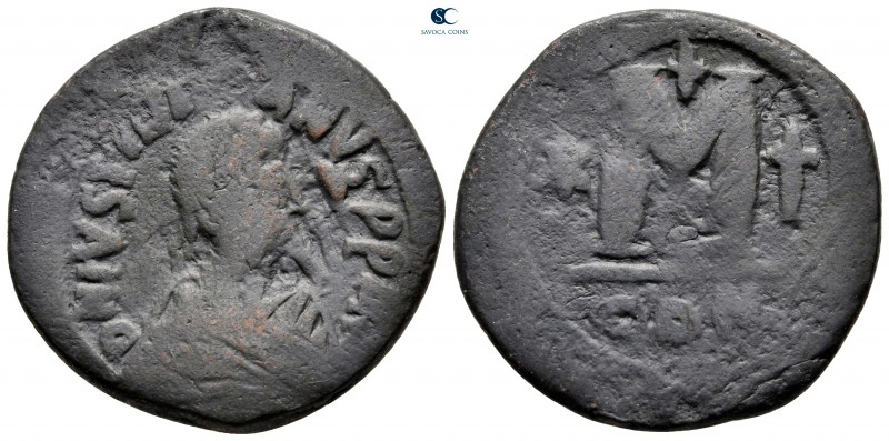 Justinian I AD 527-565. From the Tareq Hani collection. Constantinople
Follis o...