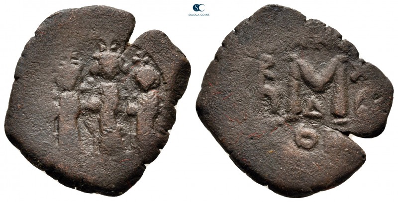 Heraclius & H.Constantine & Martina AD 610-641. Constantinople
Follis or 40 Num...