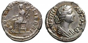 Faustina II, moglie di Marco Aurelio (147-175). Roma. Denario FORTVNA MVLIEBRI. AG gr. 3,36 mm 18,45. RIC 683; Alfa 138.505. BB