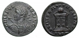 Crispo (317-326). Londinium. Centennionale o Nummo AE3 gr. 2,86 mm 18. R/BEATA TRANQVILLITAS qBB