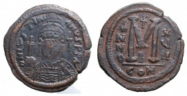 Giustiniano I (527-565). Costantinopoli. Follis AE gr. 20,5 mm 35,2. SEAR 163. qBB