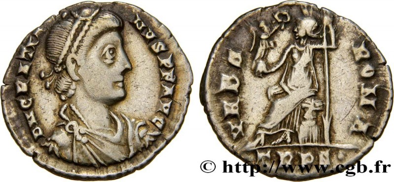 GRATIAN
Type : Silique 
Date : 375-378 
Mint name / Town : Trèves 
Metal : silve...