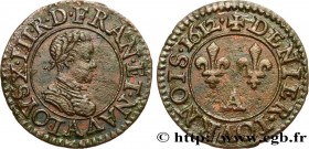 LOUIS XIII
Type : Denier tournois, type 1 de Paris 
Date : 1612 
Mint name / Town : Paris 
Metal : copper 
Diameter : 17  mm
Orientation dies : 6  h.
...