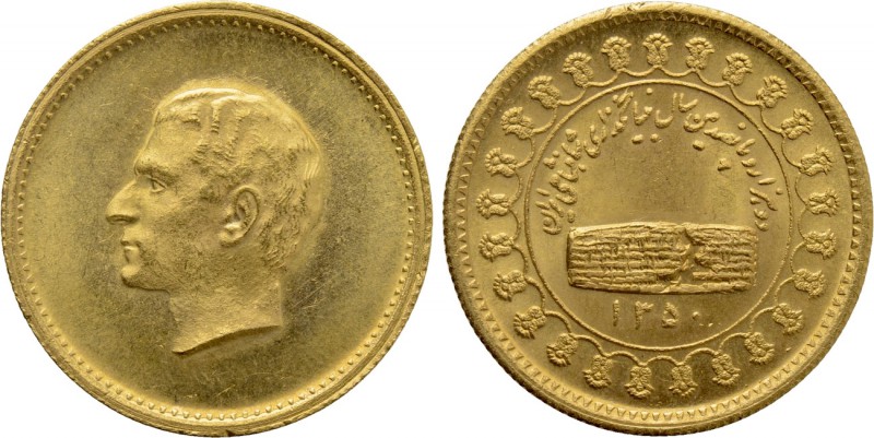 IRAN. Pahlavis. Mohammad Reza (1941-1979). GOLD Medal (SH 1350 / 1971 AD). Comme...