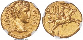 Augustus (27 BC-AD 14). AV aureus (18mm, 7.91 gm, 7h). NGC AU 4/5 - 3/5. Lugdunum, 8 BC. AVGVSTVS-DIVI•F, laureate head of Augustus right / C CAES / A...