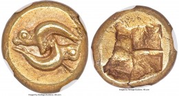 IONIA. Phocaea. Ca. 521-478 BC. EL sixth-stater or hecte (10mm, 2.58 gm). NGC Choice AU S 5/5 - 4/5. Two seals playing, chasing each other in a circle...