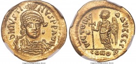 Justin I (AD 518-527). AV solidus (21mm, 4.44 gm, 7h). NGC Choice MS 5/5 - 4/5. Constantinople, 3rd officina, AD 518-519. D N IVSTI-NVS PP AVG, helmet...