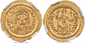 Justin II (AD 565-578). AV solidus (21mm, 4.41 gm, 5h). NGC AU 5/5 - 4/5. Ravenna. D N I-VSTI-NVS PP AVG, cuirassed bust of Justin II facing, wearing ...
