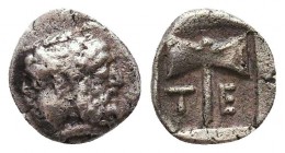 Greek AR Silver Obol, Ca. 350-300 BC. 
Condition: Very Fine



Weight: 0,5 gr
Diameter: 8 mm
