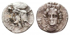 Greek AR Silver Obol, Ca. 350-300 BC. 
Condition: Very Fine



Weight: 0.6 gr
Diameter: 10 mm