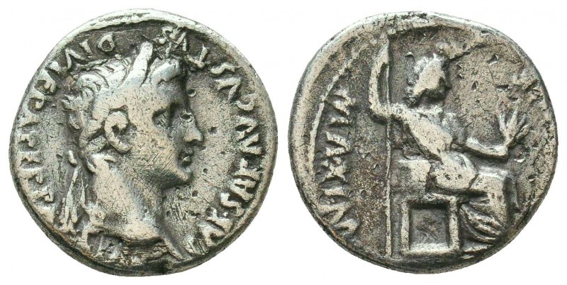 Tiberius (14-37 AD). AR Denarius Lugdunum.
Obv. TI CAESAR DIVI AVG F AVGVSTVS, L...