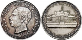 Ausländische Münzen und Medaillen
Kambodscha. Norodom I. 1860-1904. 
Silbermedaille in 4 Francs-Größe 1902 unsigniert, auf seine Huldigung. Kopf nac...