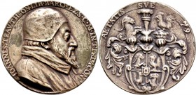 Römisch-Deutsches Reich
Trautson. Johann III. * 1510, † 1589. 
Silbermedaille 1589 unsigniert, auf seinen Tod im Alter von 79 Jahren. Brust­bild mit...