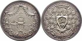 Sammlung Sedisvakanz - Münzen und Medaillen
Bamberg. . 
Silbermedaille 1757 von P.P. Werner (Nürnberg). Unter einem aufgezogenen Baldachin ein leere...