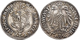 Altdeutsche Münzen und Medaillen
Nürnberg, Stadt. . 
Taler o.J. (1581/82). Verziertes, nach unten spitz zulaufendes Stadtwappen / Gekrönter doppelkö...