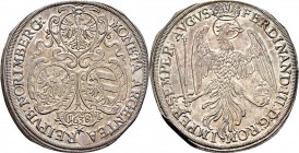 Altdeutsche Münzen und Medaillen
Nürnberg, Stadt. . 
Taler 1638 (im Stempel aus 1637 geändert). Drei verzierte Stadtwappen, unten die Jahreszahl in ...