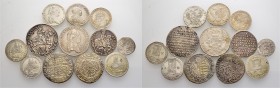Lots altdeutscher Münzen und Medaillen
12 Stücke: SACHSEN. Prägungen von der Kipperzeit bis 1792: Kipper-10 und 8 Groschen 1622, 1/4 und 1/8 Taler 16...