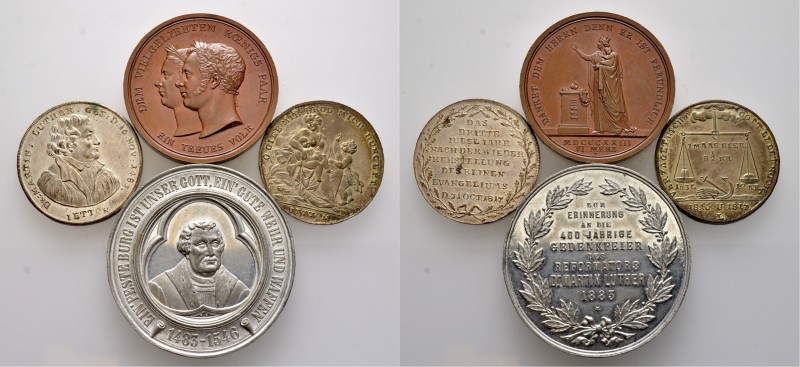 Lots altdeutscher Münzen und Medaillen
4 Stücke: NÜRNBERG, versilberter Messing...