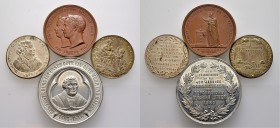 Lots altdeutscher Münzen und Medaillen
4 Stücke: NÜRNBERG, versilberter Messingjeton 1817 von Stettner, auf die Teuerung und Hungersnot der Jahre 181...