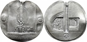 Thematische Medaillen
Güttler, Peter Götz (1939-). . 
Weißmetallmedaille 1993. Auf das 1. Mitteldeutsche Münzsammlertreffen in Freiberg vom 26. bis ...