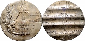 Thematische Medaillen
Güttler, Peter Götz (1939-). . 
Weißmetallmedaille 2005. Auf die zweite Weihe der Frauenkirche zu Dresden am 30. Oktober. Alta...