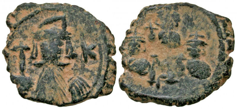 Constans II. 641-668. AE follis (24.3 mm, 5.22 g, 6 h). Constantinople mint. Bus...