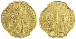 BYZANTINE EMPIRE: Romanus I Lecapenus, 920-944, AV solidus (4.40g), Constantinople, S-1745, Christ enthroned facing, wearing nimbus cross, pallium and...