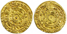 FATIMID: al-Mu'izz, 953-975, AV dinar (3.75g), Misr, AH363, A-697.1, Nicol-368, slightly clipped, Fine.
Estimate: USD 180 - 220