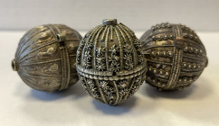 ETHIOPIA: LOT of 3 large walnut-shaped silver "beads", Opitz p.63-64, each ca. 45mm long, weighing an average of 27g, composed of two soldered domes w...