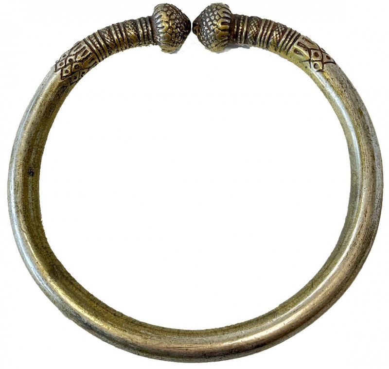 KURDISTAN: silver-bronze ring (224g), 116 x 111 x 9mm, with bulbous ends and dec...