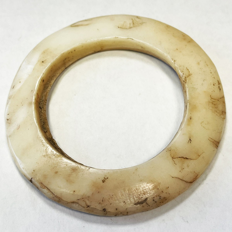 PAPUA NEW GUINEA: shell ring (63.29g), Opitz p.286, 101mm with an average width ...