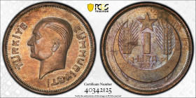TURKEY: Republic, AR lira, 1937, KM-866, a lovely example! PCGS graded MS64.
Estimate: USD 60 - 80