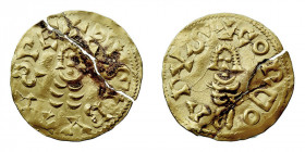 Monedas Visigodas
Sisebuto
Tremis. AV. Córdoba. (612-621). A/+SISIBVTVS PE. Busto de frente. R/+CORDOBA DVS (tumbada). Busto de frente. 1.45g. Plieg...