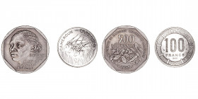 Monedas Extranjeras
Camerún
Lote de 2 monedas. CuNi. 100 Francos 1986 y 500 Francos 1985. KM.17 y 23. EBC a MBC.