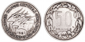 Monedas Extranjeras
Estados Africanos Ecuatoriales
50 Francos. Cuproníquel. 1961. Estados de Congo, Gabón y Tchad. 11.94g. KM.3. MBC/MBC-.
