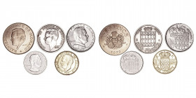 Monedas Extranjeras
Mónaco Rainiero III
Lote de 5 monedas. AE/CuNi. 1/2 Franco 1951, Franco 1965 y 1975, 10 Francos 1979 y 100 Francos 1956. KM.130,...