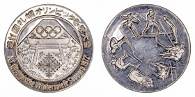 Medallas
Medalla. AR. 1972. XI JJ.OO. de invierno Sapporo 1972. 15.02g. 34.00mm. Presenta algunas marcas de huellas. (PROOF).