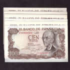 Billetes
Francisco Franco, Banco de España
100 Pesetas. 17 noviembre 1970. Serie Series. Lote de 31 billetes. Series 1R, 1S, 2B y 3W (bastantes de e...