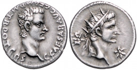 RÖMISCHES REICH, Caligula und Divus Augustus, 37-41, AR Denar (37-38), Lugdunum. Büste r., C CAESAR AVG GERM PM TR POT COS. Rs.Büste des Augustus mit ...