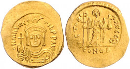 BYZANTINISCHES REICH, Mauricius Tiberius, 582-602, AV Solidus CONOB =Konstantinopel, Officin B. Behelmte Büste v.vorn mit Kreuzglobus. Rs.Victoria mit...
