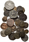 BYZANTINISCHES REICH, Lot mit 27 byzantinisches Bronzemünzen, darin u.a.:Justinian I., AE-Großfollis, Kyzikos. Gesamtgewicht 244g. -BITTE ANSEHEN-.
2...