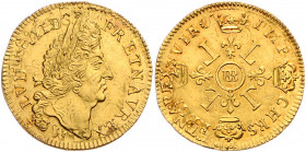 FRANKREICH, Ludwig XIV., 1643-1715, Louis d'or aux 4 L (1694) BB, Strassburg. Seltene Variante mit kleinem 'N' auf der Vorderseite. 6,65g.
GOLD, Über...