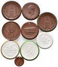 PORZELLAN, WEIMAR, Porzellanmed. 1950 auf 700 Jahre Stadt (3x). Davon 2x Aufl. unter 200 Stk.; Porzellanmed. o.J.(1948) auf Goethe und Gartenhaus. DAZ...