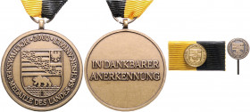 SACHSEN-ANHALT, Tragb. Br.-Hochwassermed. 2002 des Landes für persönliche Leistung bei der Bewältigung des Hochwassers im August. 23g; 35,5mm. Mit Min...