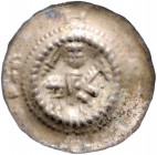 THÜRINGEN, Albrecht der Entartete, 1265-1314, Brakteat, Eisenach. Landgraf mit Fahne und gezücktem Schwert r. Auf dem Rand l. und r. Kopf, oben und un...