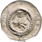 THÜRINGEN, Albrecht der Entartete, 1265-1314, Brakteat, Eisenach. Landgraf mit Fahne und gezücktem Schwert r. Auf dem Rand l. und r. Kopf, oben und un...