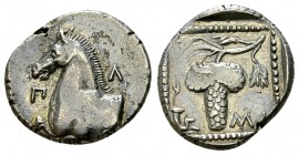 Maroneia AR Tetrobol, c. 395-386/5 BC 

 Maroneia , Thrace. AR Tetrobol (14-15 mm, 2.96 g), c. 395-386/5 BC.
Obv. Π-Λ, forepart of horse left.
Rev...