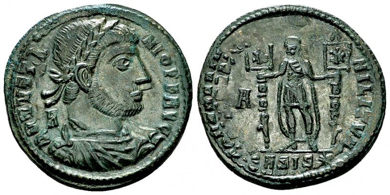 Vetranio AE Centenionalis, Siscia mint 

 Vetranio (350 AD). AE Centenionalis ...