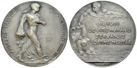 Schweiz, AR Medaille 1913, Carnegie-Stiftung 

 Schweiz, Eidgenossenschaft. AR Medaille 1913 (70 mm, 147.2 g) der Carnegie-Stiftung für Lebensretter...